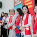 Hoa hậu Hoàng Thanh Nga được Uỷ Ban Mặt Trận Tổ Quốc Việt Nam phường Hoà Hưng tặng bằng khen vì những đóng góp tích cực cho cộng đồng