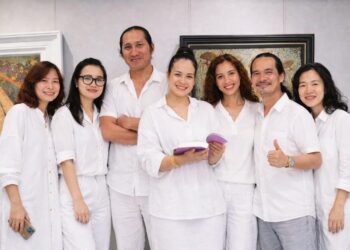 7 họa sĩ đi tìm 1 khoảng trời riêng