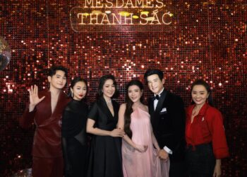 Lương Thế Thành hộ tống vợ bầu 6 tháng dự sự kiện, khoảnh khắc chăm sóc gây chú ý