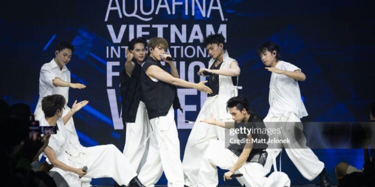 UPRIZE “chinh phục” thành công ống kính khó tính nhất thế giới Getty Images