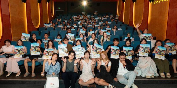 Khán giả “Mẹ ơi, về nhà” tuyên bố cày phim 3 lần, bật cười thú nhận: “Lee Yi Kyung đóng vai suy nhưng nhìn mặt vẫn thấy hài”