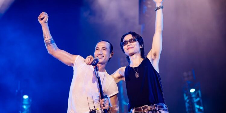 Hàng nghìn khán giả hòa mình trong Midnight Live Concert cùng Microwave và Bức Tường trước thềm Chung kết FIFA WORLD CUP 2026