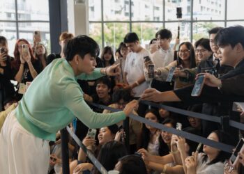 MONO đầy triết lý: “Tôi mong âm nhạc của mình sẽ như những hạt ngọc lành”