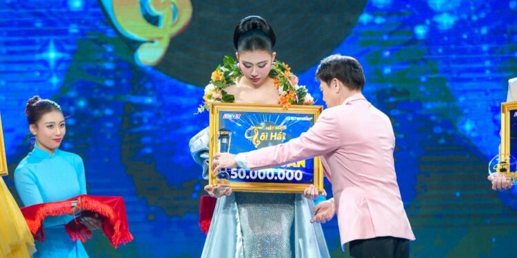 Mộc Anh bật khóc khi chạm tay đến ngôi vị Quán quân Hãy Nghe Tôi Hát 2026