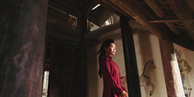 “Thử Lòng Quân Tử” – MV thứ hai mang đậm tinh thần của nghệ thuật hát Xoan Phú Thọ từ Phương Mỹ Chi