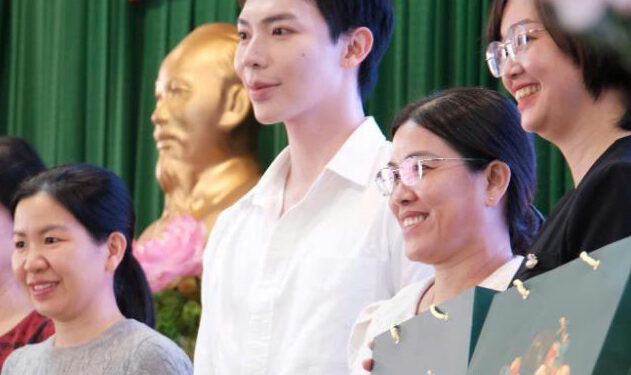 Erik dành một ngày đặc biệt để trao yêu thương đến trẻ em và cựu chiến binh nhân dịp Tết Trung thu