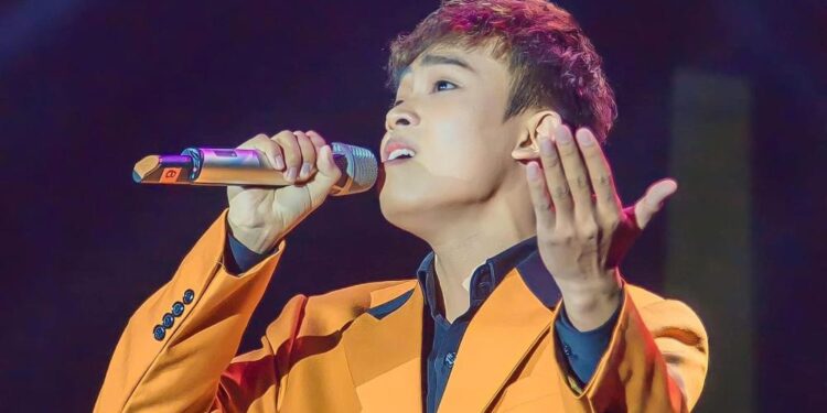 Hồ Văn Cường: “Bước” là dấu mốc để nhìn lại và đi tiếp sau 10 năm ca hát