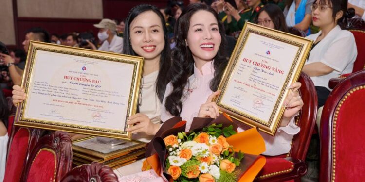 “Cuốn truyện bị đốt” mang về Huy chương vàng cho Nhật Kim Anh
