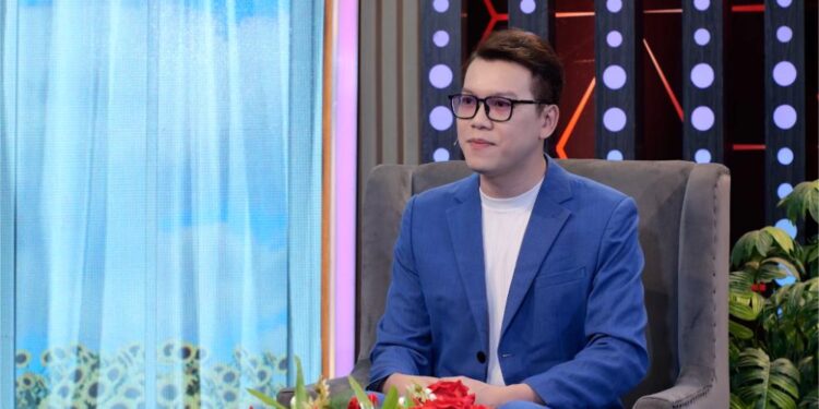 Ngô Tấn Huỳnh và hành trình từ những video TikTok đến hàng nghìn lời cầu cứu chữa bệnh HIV